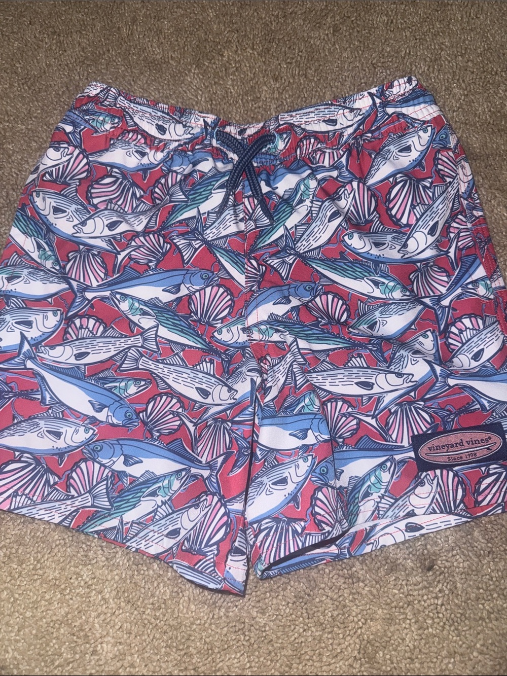 Vineyard Vines kids Red, Blue & White Fish Print Athletic Shorts
